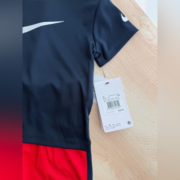 Nike Navy and Red Kids' Set - Picture 2 of 3